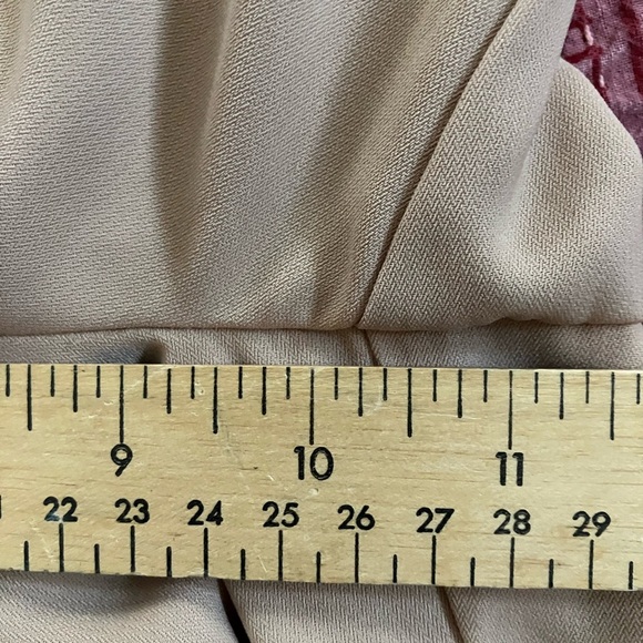Vero Moda Aware Tan Trousers lightweight summer fabric - Picture 12 of 16